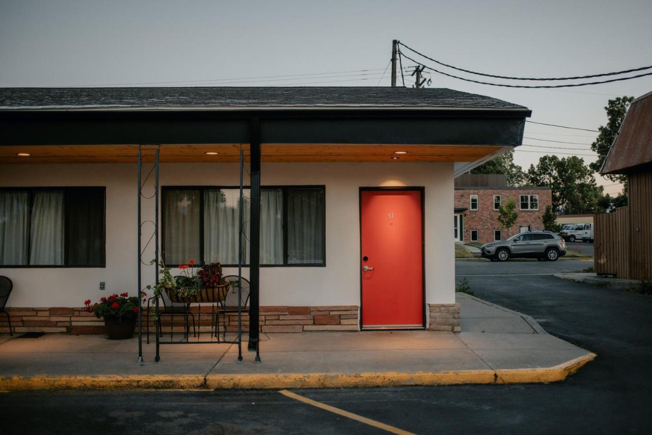 Sapphire Motel Midtown بوزيمان، مونتانا المظهر الخارجي الصورة