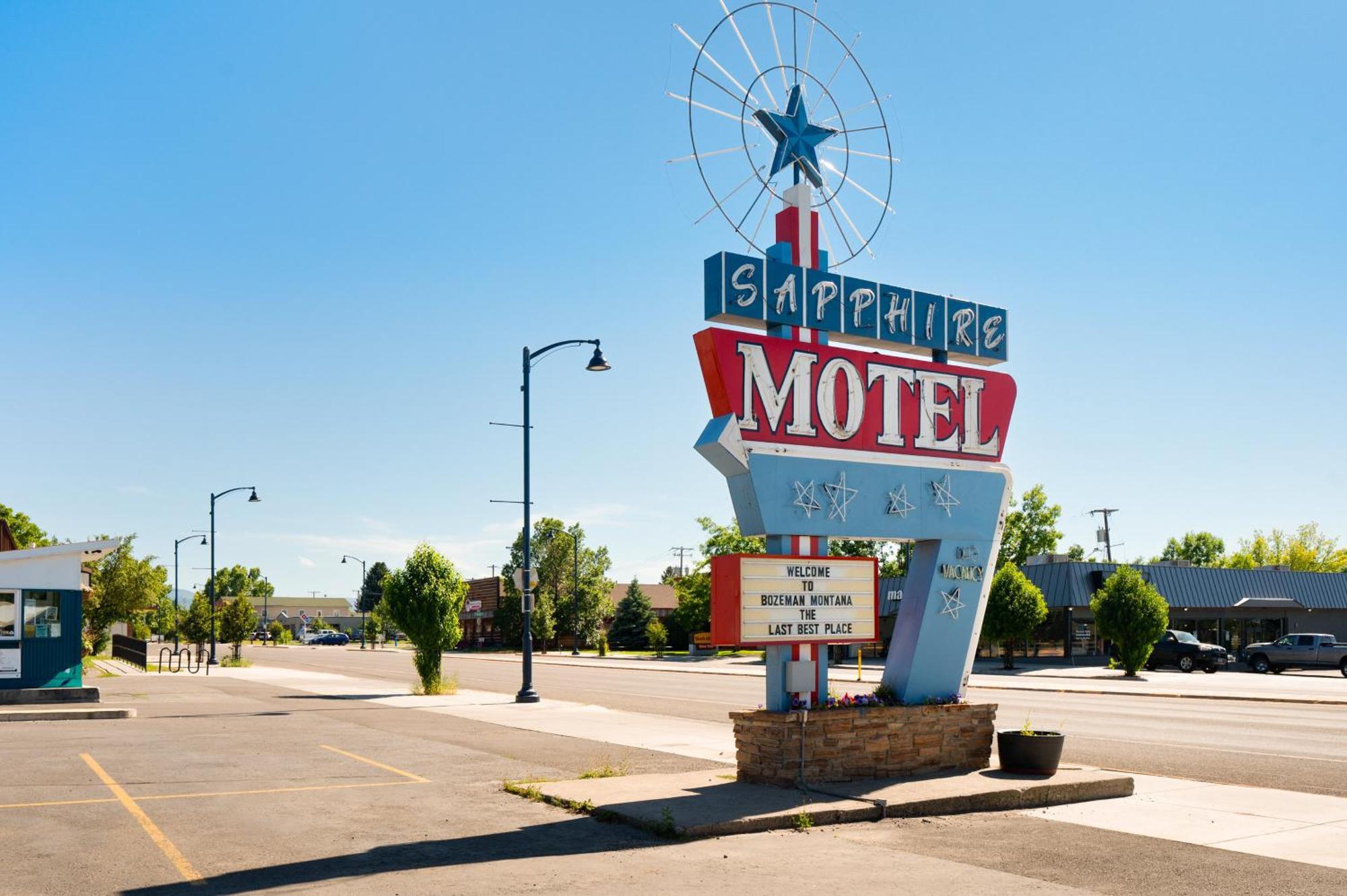 Sapphire Motel Midtown بوزيمان، مونتانا المظهر الخارجي الصورة